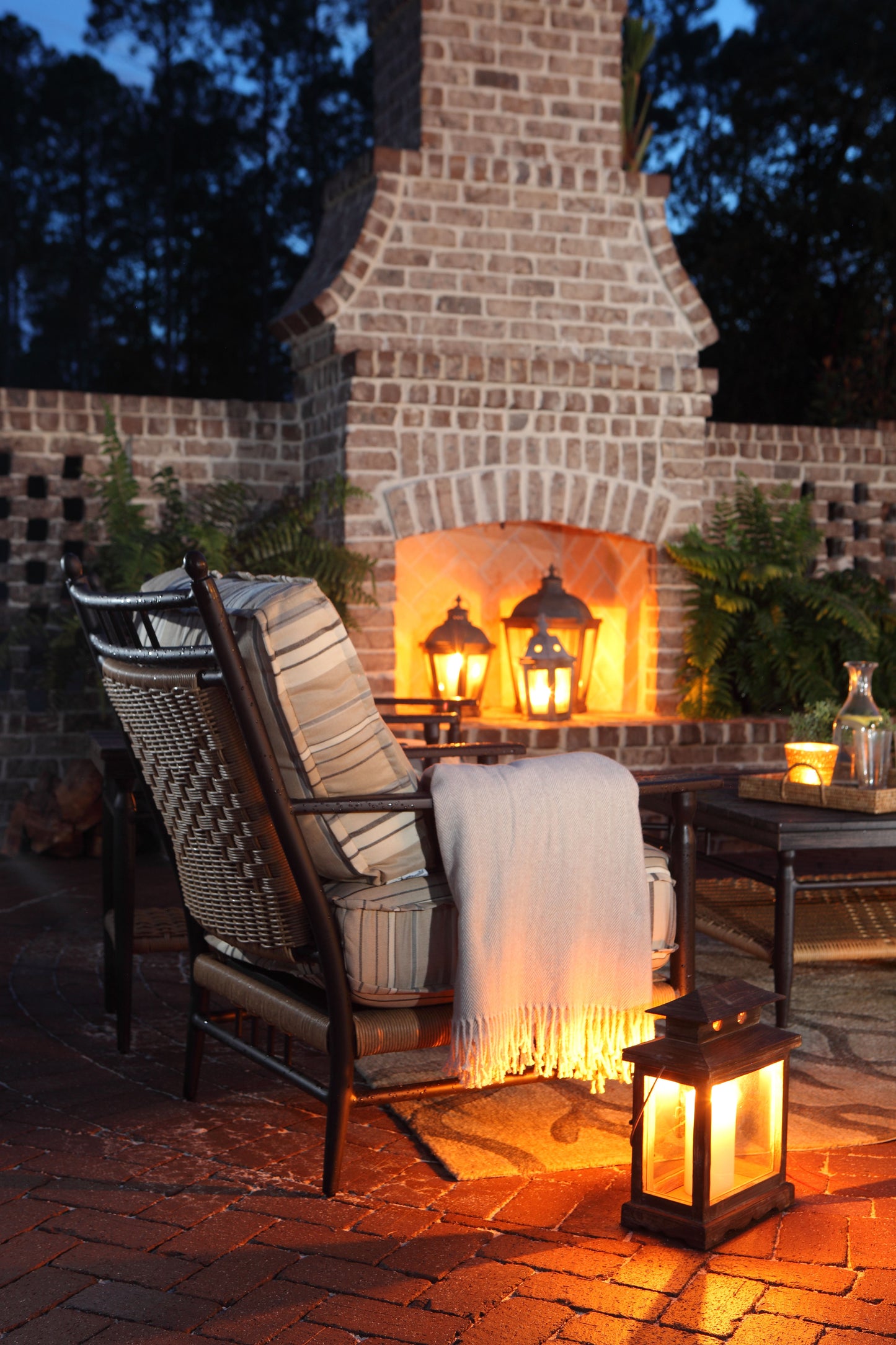 Lloyd Flanders Low Country Lounge Chair in Natural Finish