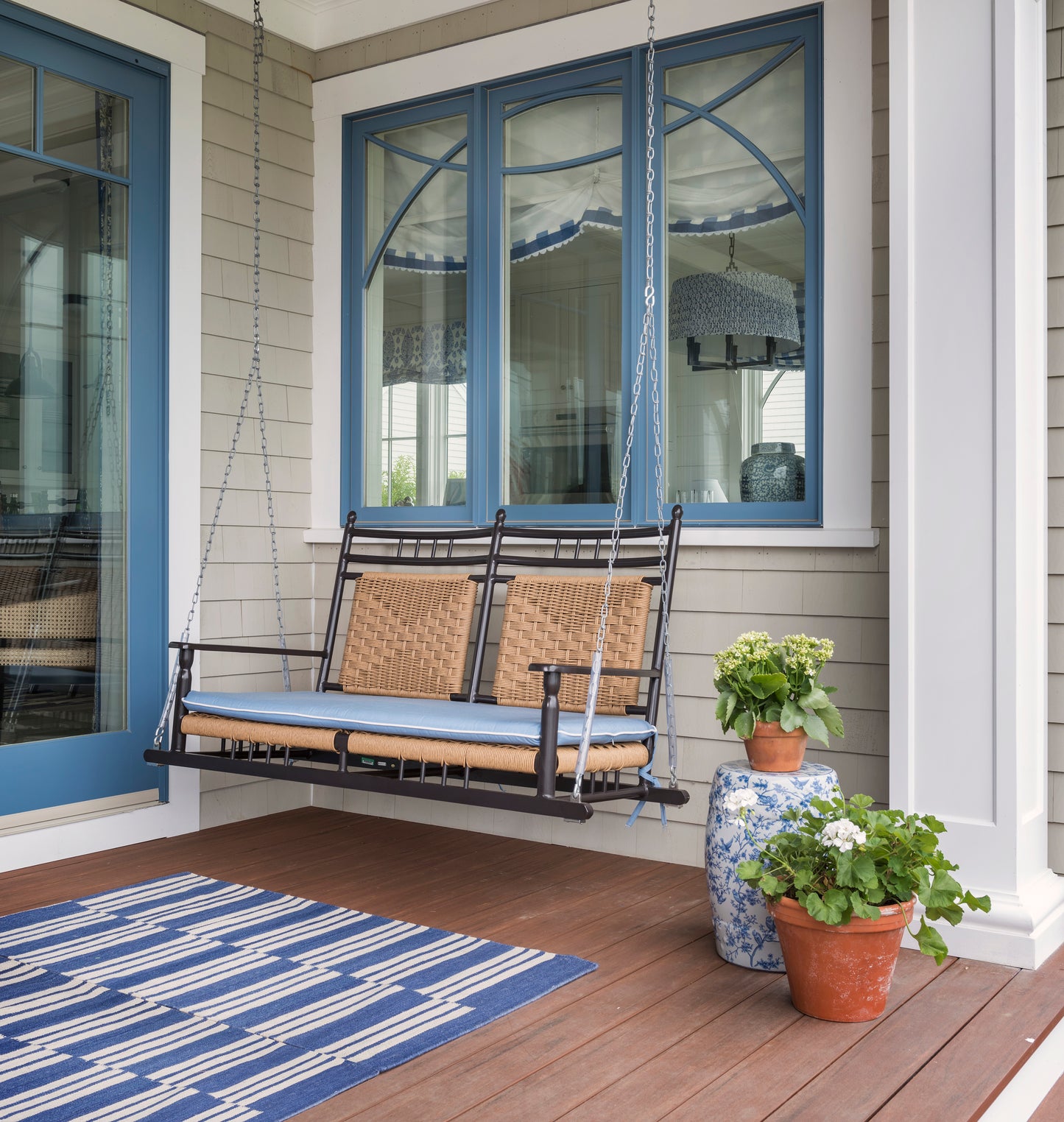 Lloyd Flanders Low Country Porch Swing in Natural Finish