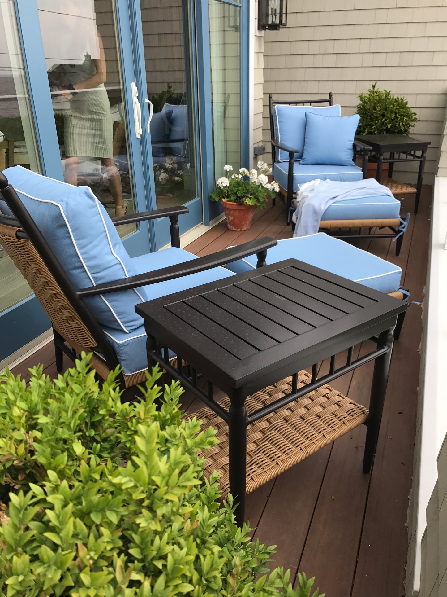 Lloyd Flanders Low Country 24" Rectangular End Table in Natural Finish