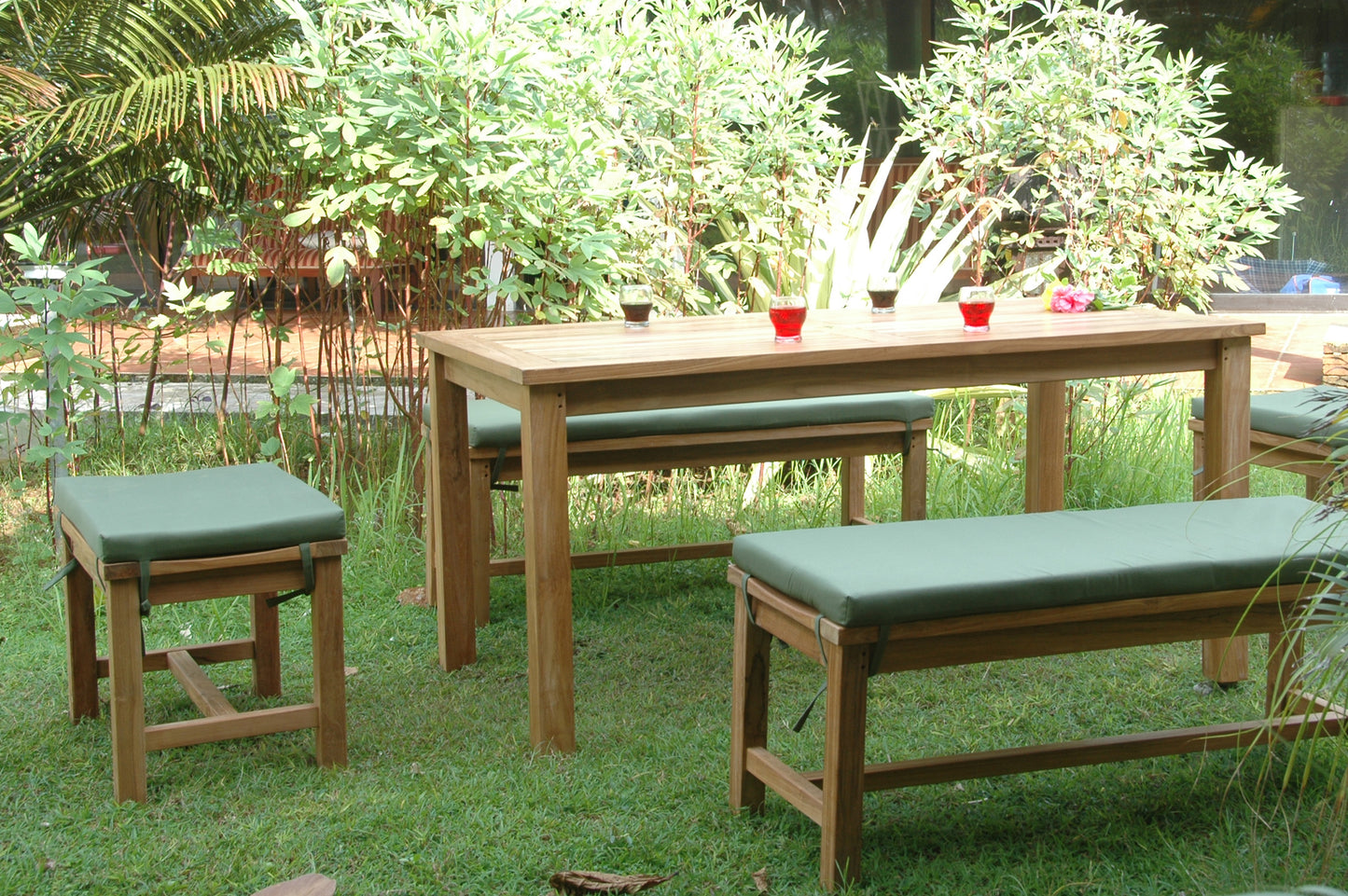 Montage Madison 5 - Piece Dining Set