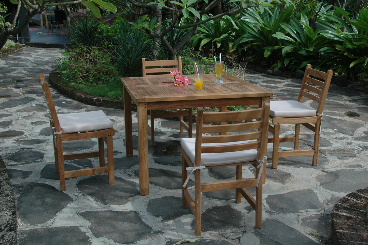 Montage Windham 5 - Piece Dining Set A