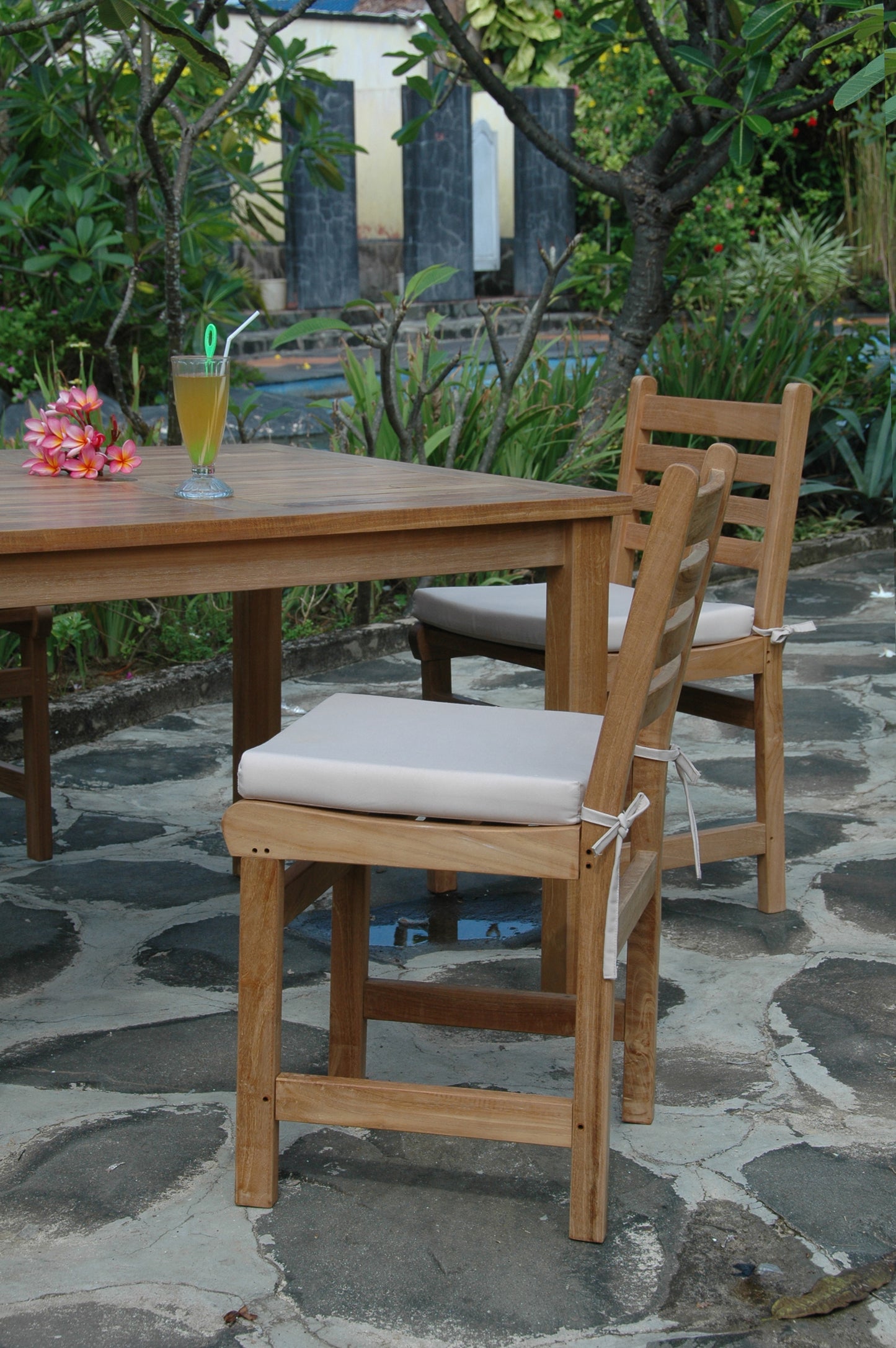 Montage Windham 5 - Piece Dining Set A