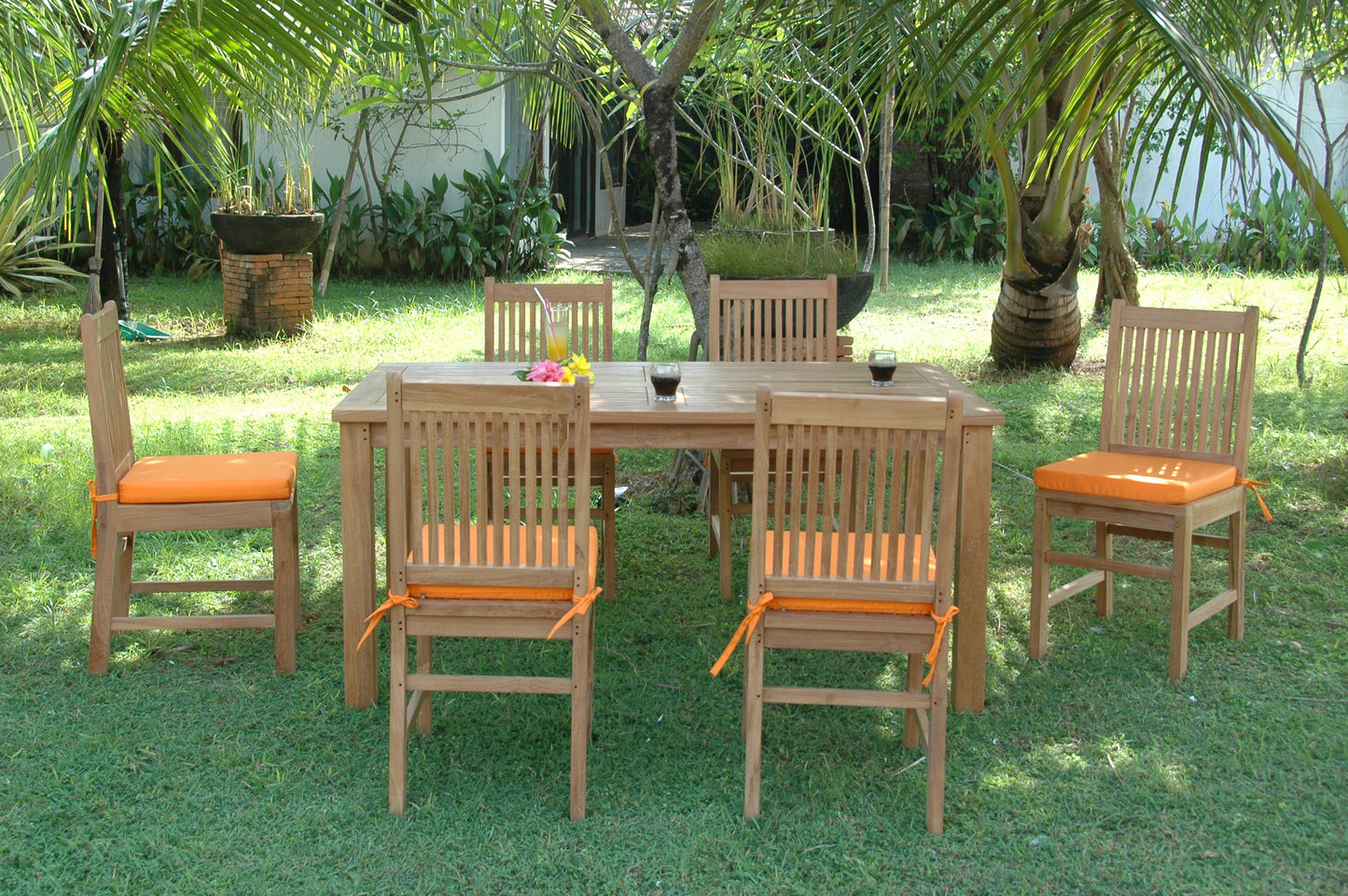 Montage Saratoga 7-Piece Dining Set