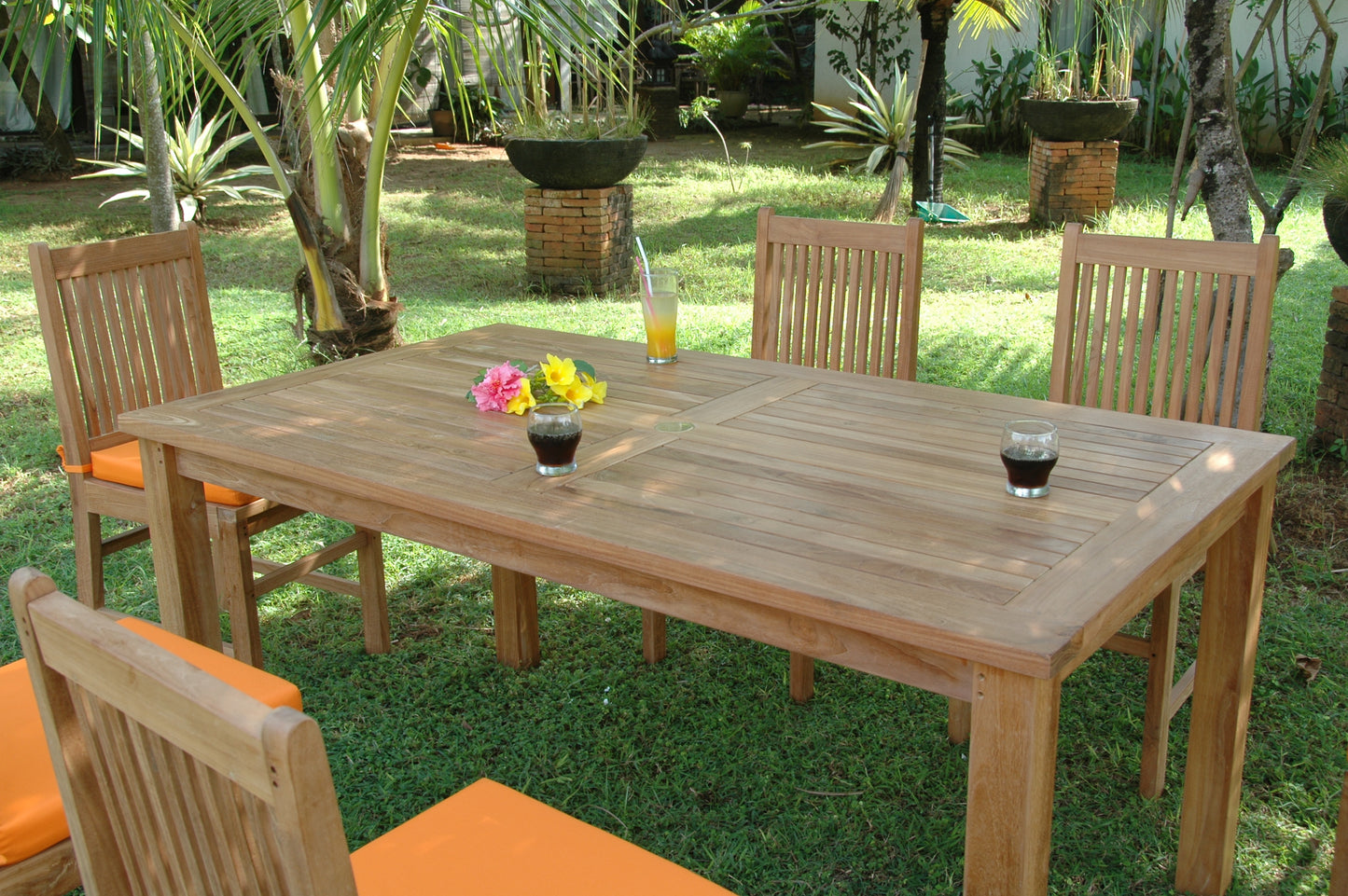 Montage Saratoga 7-Piece Dining Set